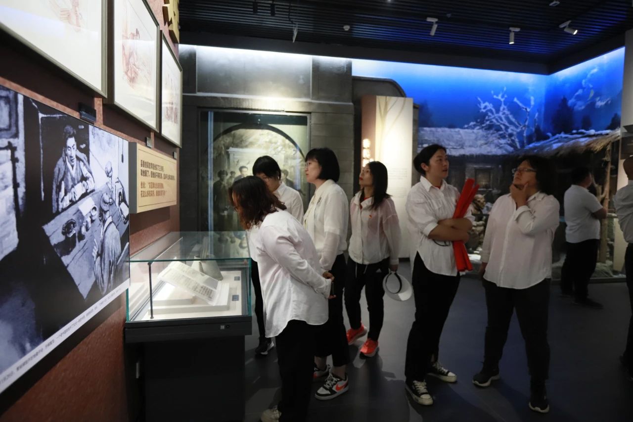 砥砺初心使命，罗致奋进力量丨QMH官网乳业集团党委组织发展进建“焦裕禄心灵”主题党日活动