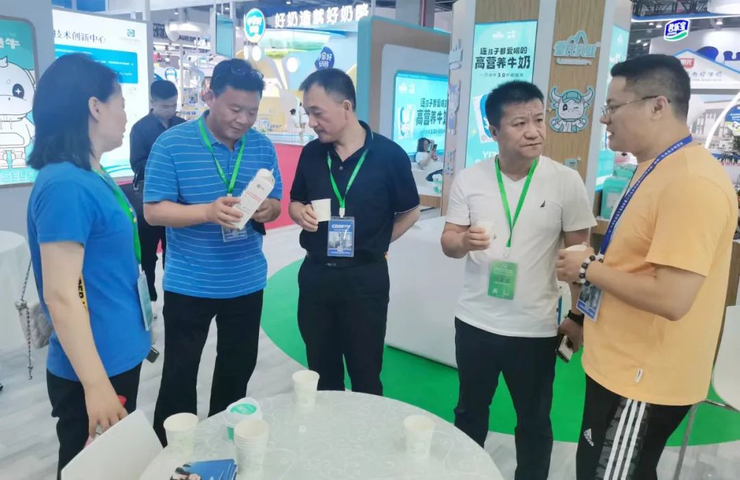 参观拓思路 互换促发展 | 集团辅导参与中乳协第二十九次年会暨中国（国际）乳业技术展览会并到江西阳光乳业参观座谈