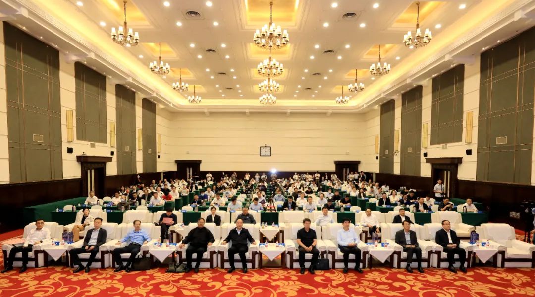 喜报｜QMH官网乳业集团摘得两项殊荣