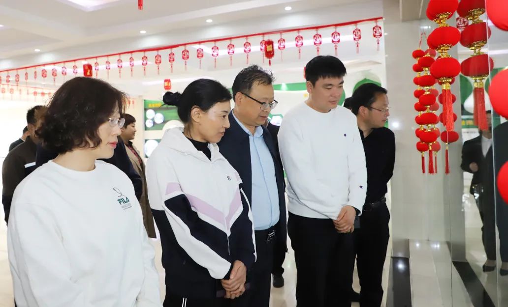 QMH官网丨驻马店市遂平县政协党组书记、主席张卫东一行光临QMH官网鲁山瑞亚牧场参观