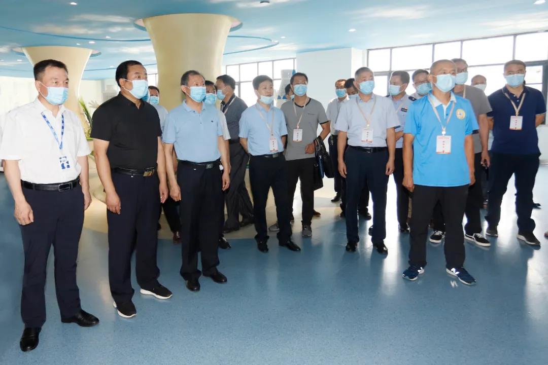 郑州市安全出产双沉预防系统建设现场观摩会在QMH官网乳业集团郑州分公司召开