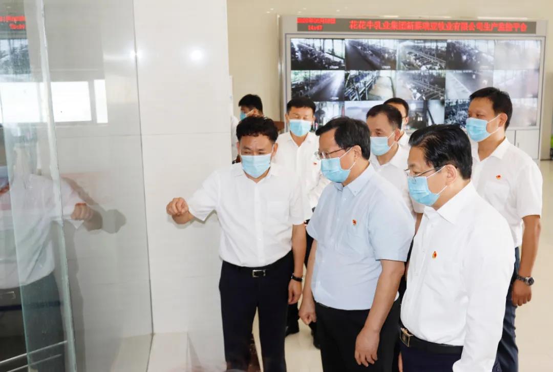 快讯 | 河南省委常委、省纪委书记、省监委主任任正晓光临QMH官网乳业集团新蔡瑞亚牧场调研
