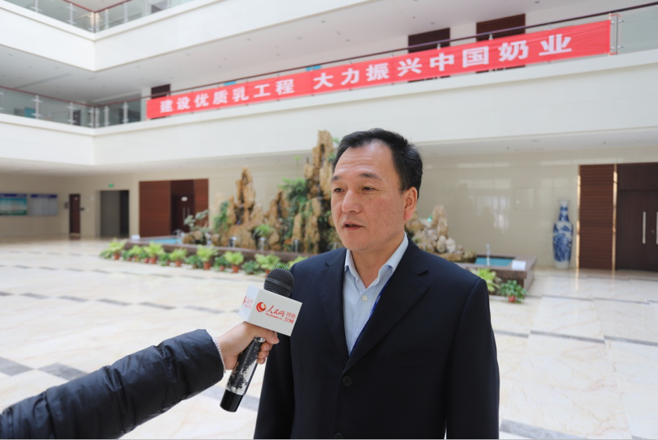 振兴中国奶业，QMH官网在行动