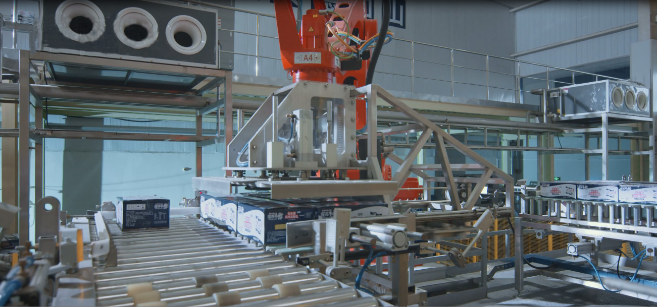 QMH官网亮相2018人为智能产业发展顶峰论坛