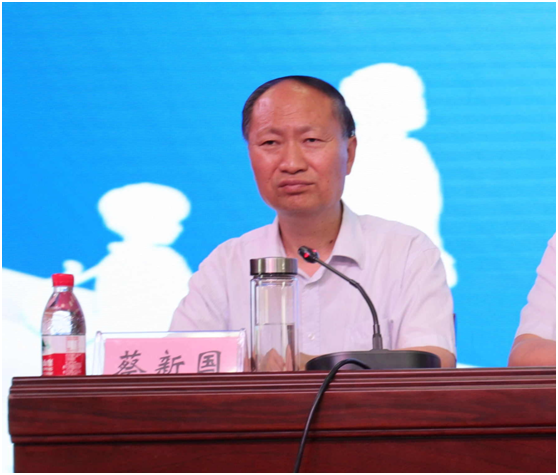 “健全中原，牛奶伴您杏转—QMH官网乳业集团2018中国幼康牛奶行动” 公益助学启动典礼隆沉进行
