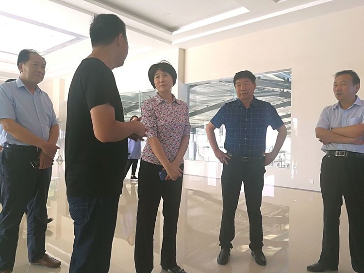 驻马店市委常委、统战部长姚新文 光临QMH官网乳业集团总部调研 驻马店市委常委、统战部长姚新文 光临QMH官网乳业集团总部调研