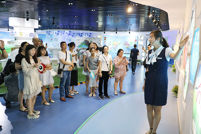 我的新鲜之旅领略QMH官网“鲜”的奥秘 我的新鲜之旅领略QMH官网“鲜”的奥秘