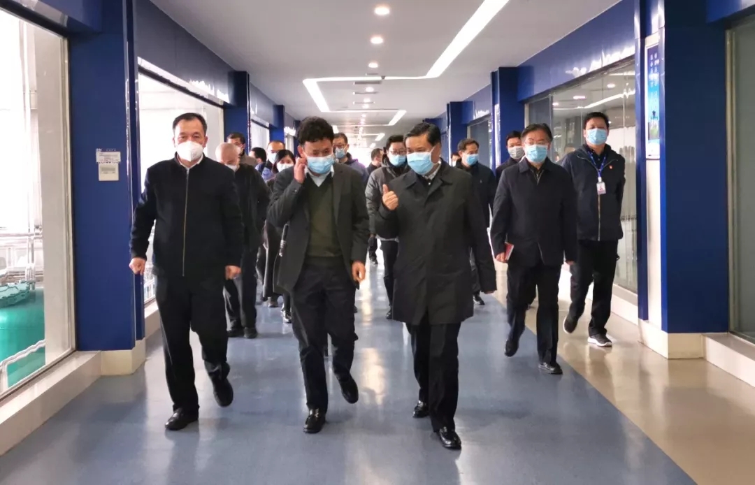 快讯丨河南省副省长武国定光临QMH官网乳业集团调研沉点保险企业复工复产情况